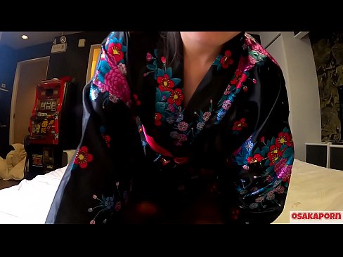 ❤️ Ung cosplay pige elsker sex til orgasme med en sprøjte i en hestepige og et blowjob. Asiatisk pige med behåret fisse og smukke bryster i traditionel japansk kostume i amatørvideo, der viser onani med fucklegetøj. Sakura 3 OSAKAPORN. ❤️ Porn video at da.sexogolic-info.ru ❌❤