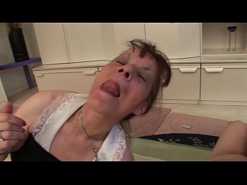 ❤️ To bedstemødre og en bedstefar har en trekant ❤️ Porn video at da.sexogolic-info.ru ❌❤