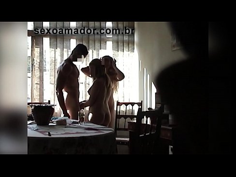 ❤️ Sexveninder inviterer en kæmpe mand og en trekant med ham ❤️ Porn video at da.sexogolic-info.ru ❌❤